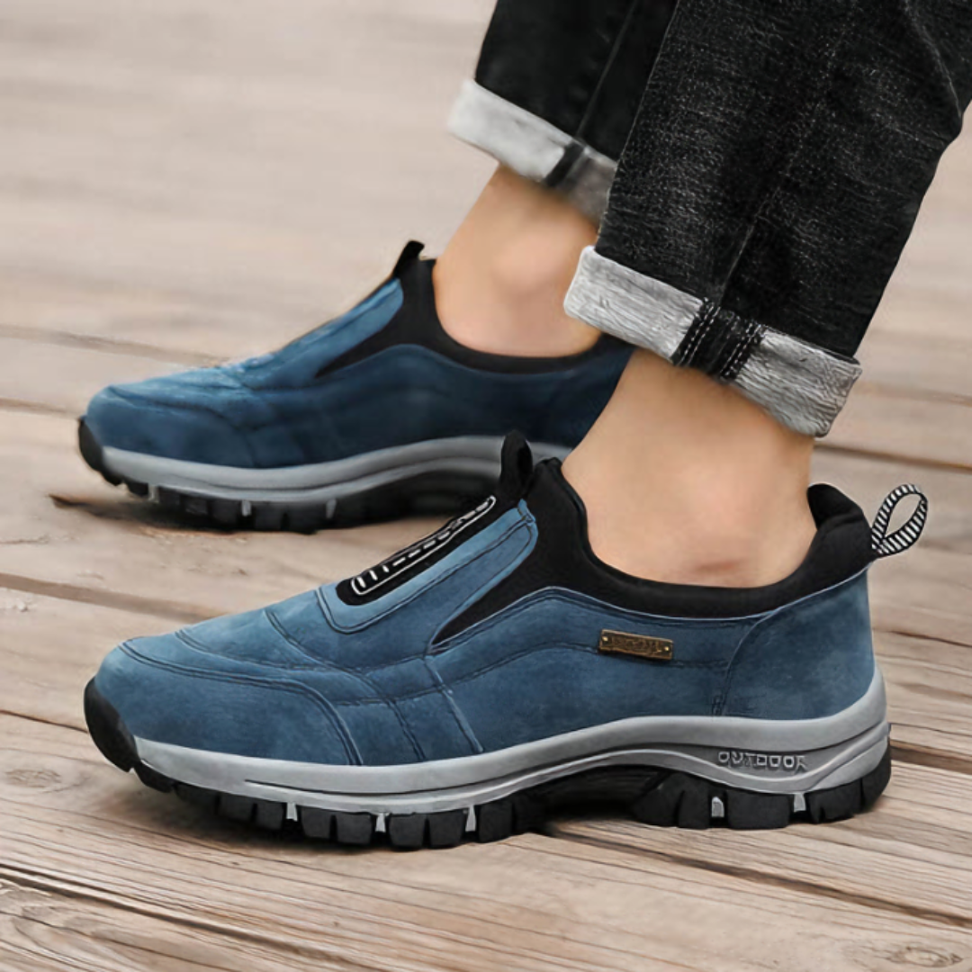 Durable Outdoor Safety Shoes with Reinforced Toes
